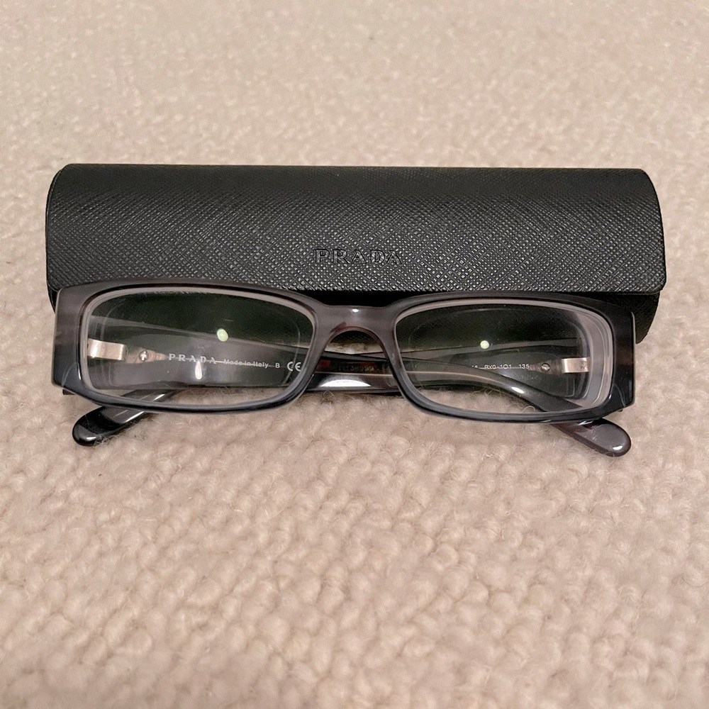 Prada Glasses + Case 👓